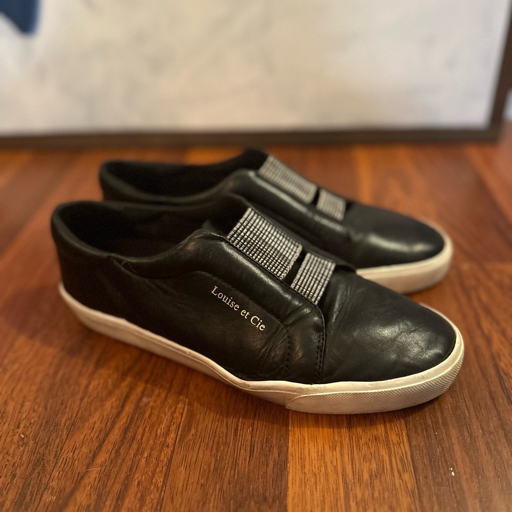 Louise et Cie black leather sneakers • size 9.5
